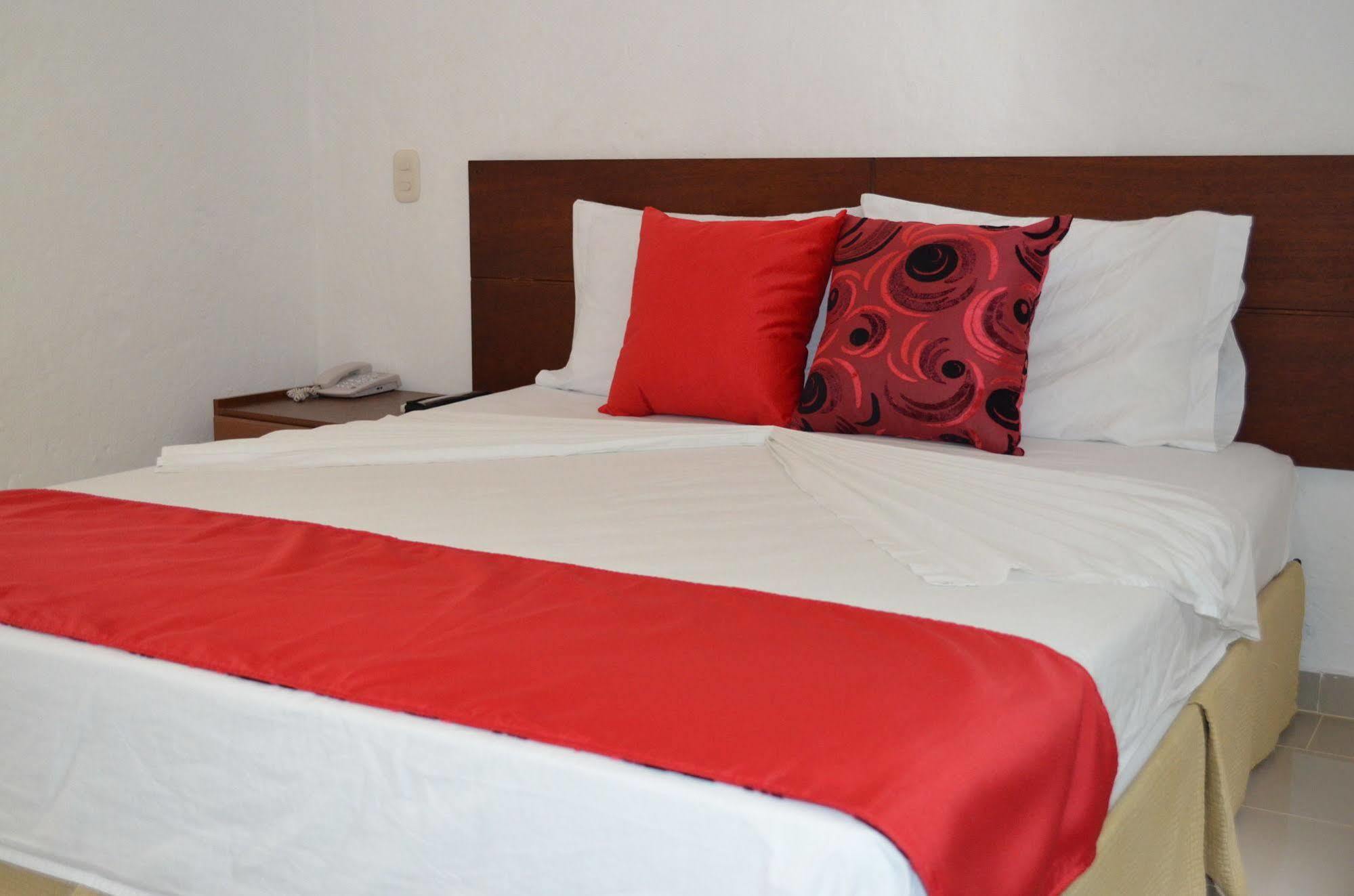 Hotel Aldea Plaza Doradal ภายนอก รูปภาพ