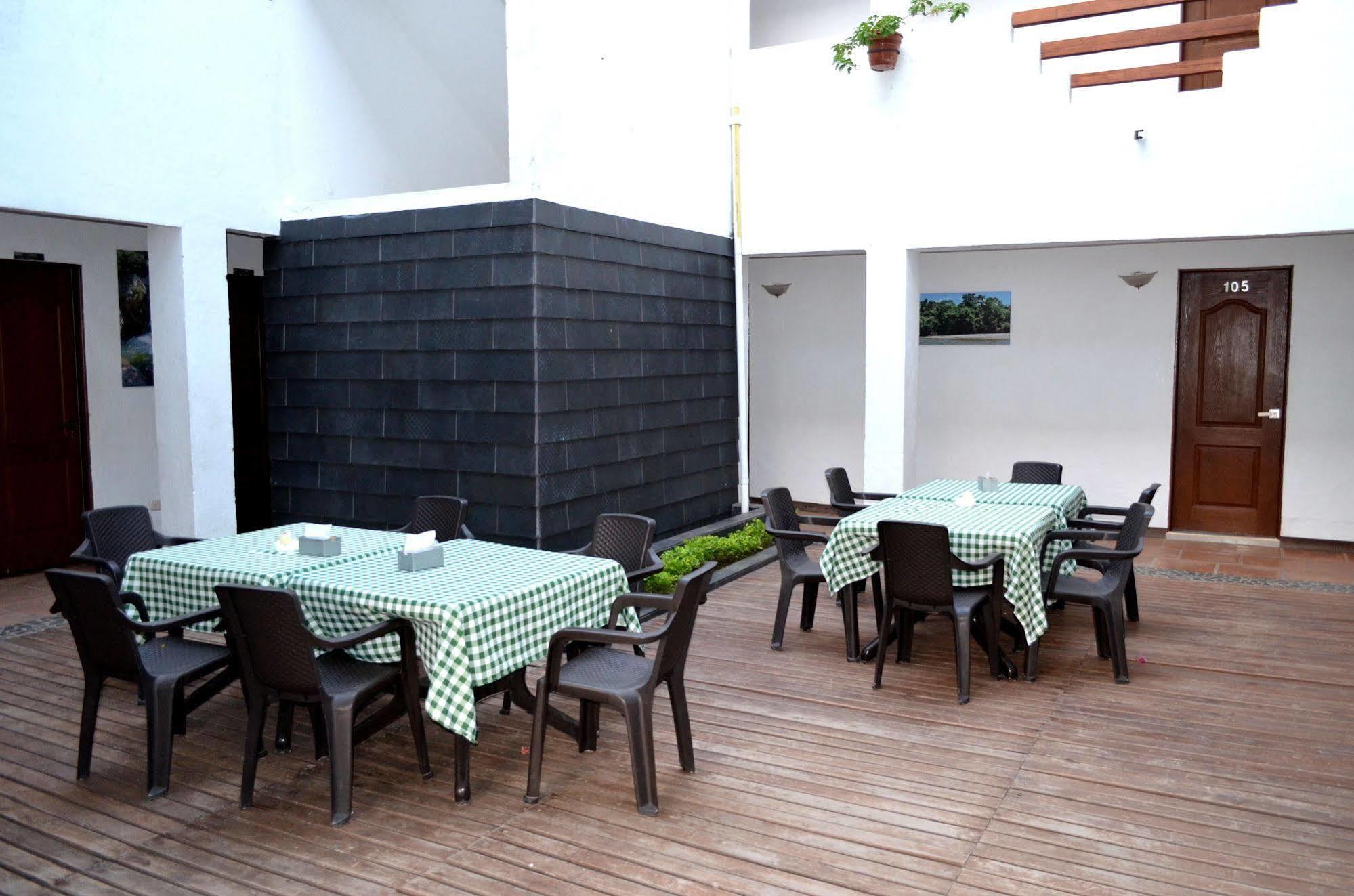 Hotel Aldea Plaza Doradal ภายนอก รูปภาพ